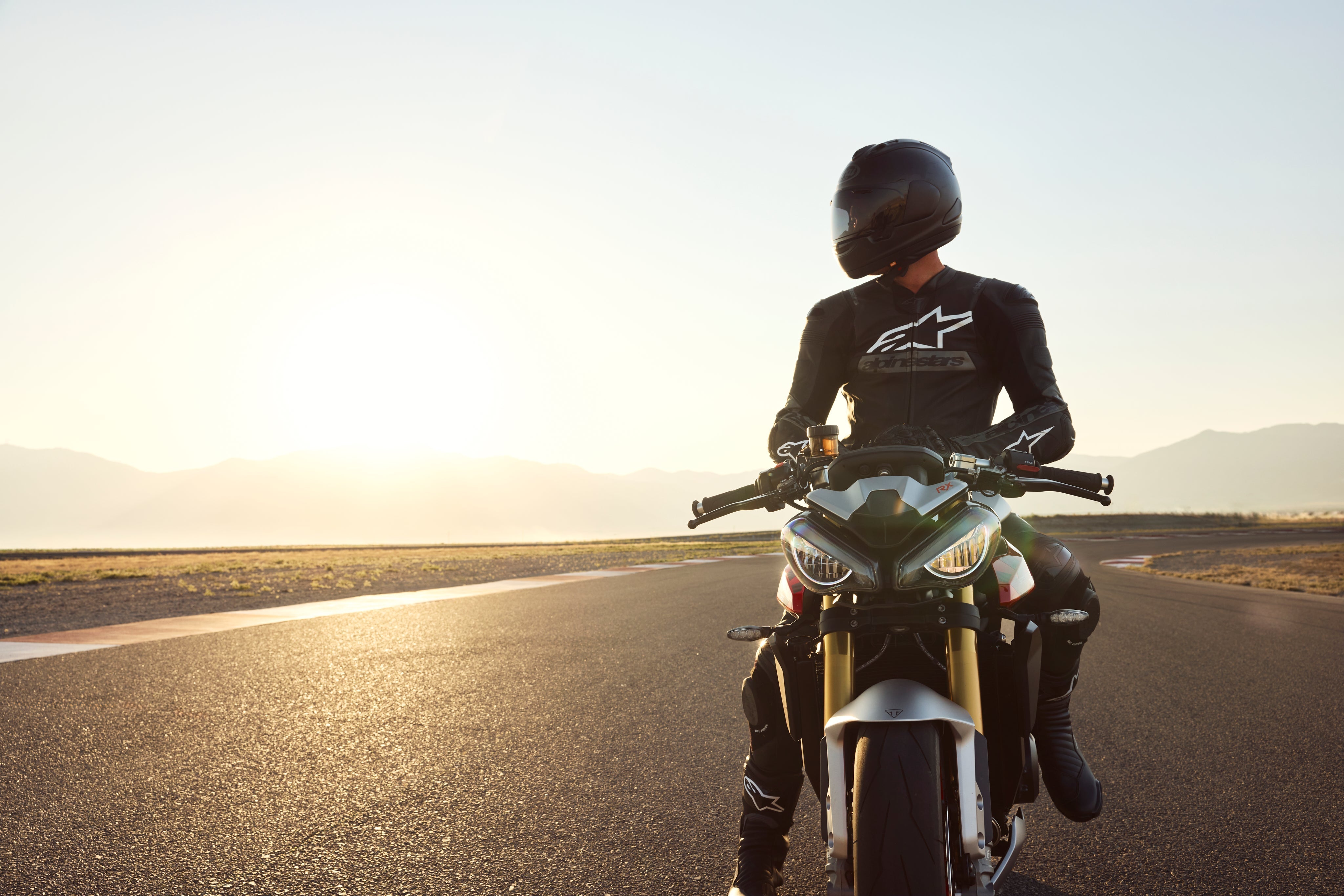 NEW PINNACLE FOR TRIUMPH’S  STREET TRIPLE 765