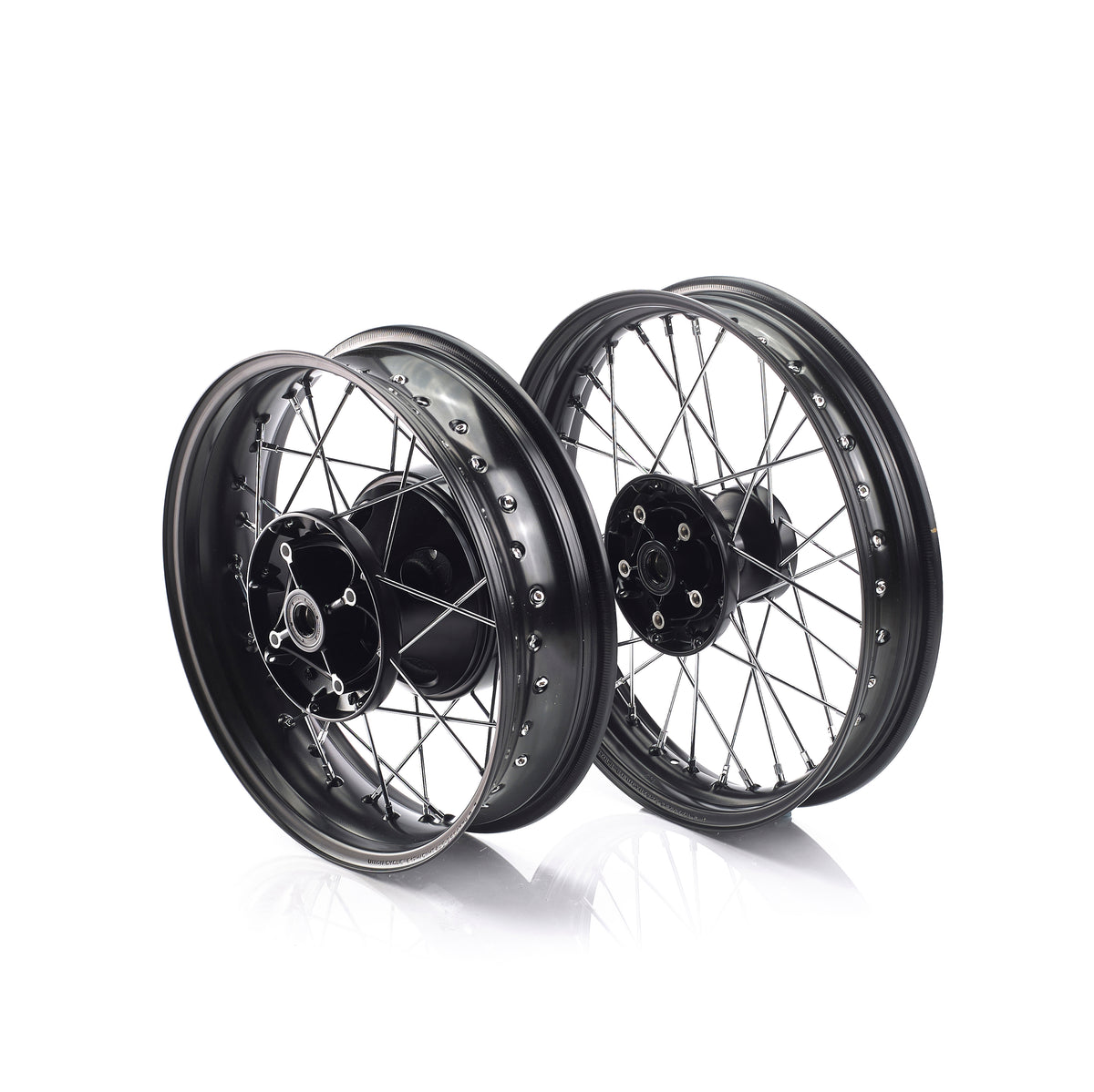 Genuine Triumph Black Spoked Wheel Kit – A9648040