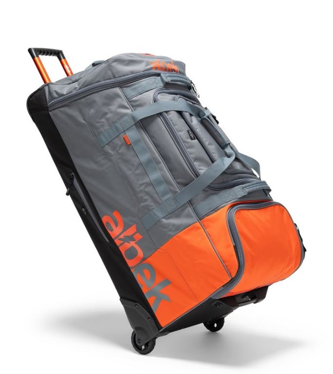ALBEK GEAR BAG MERIDIAN WHEELED COVERT - 4 colours to choose from