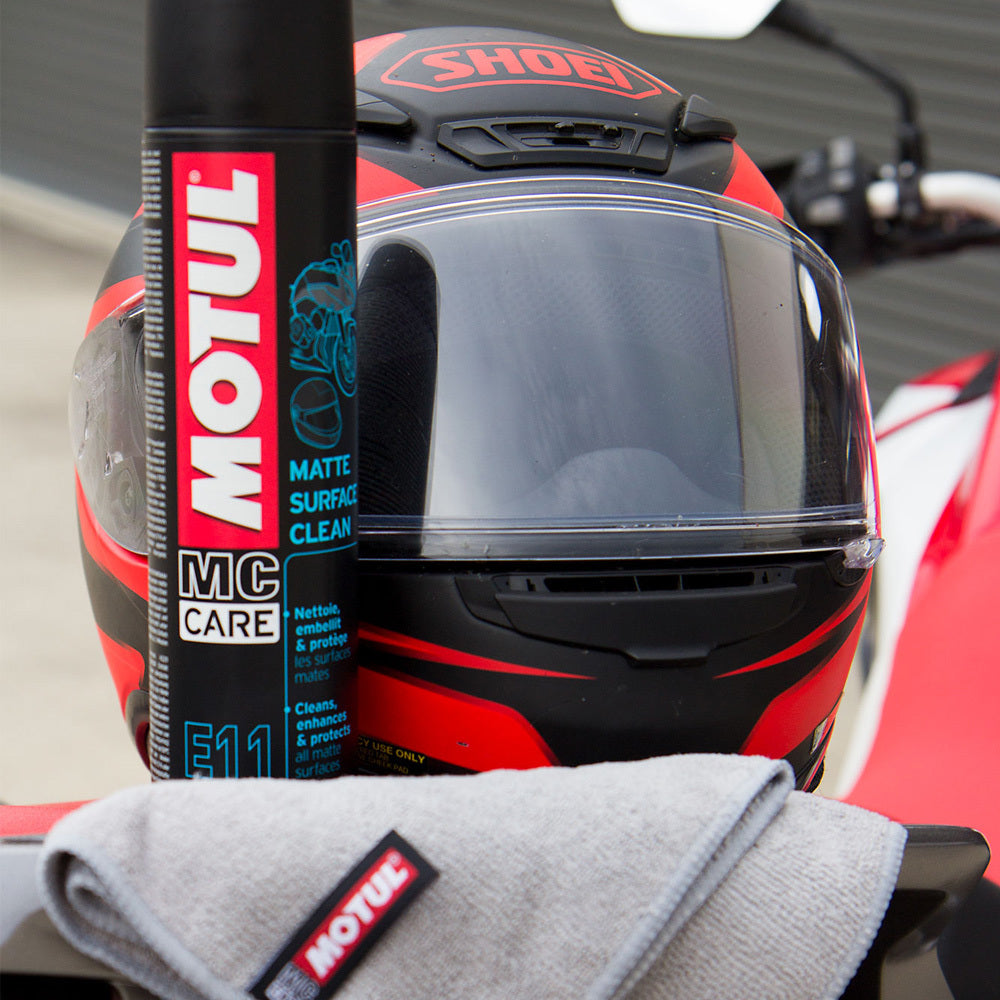 MOTUL E11 MATTE SURFACE CLEANER - 400mL